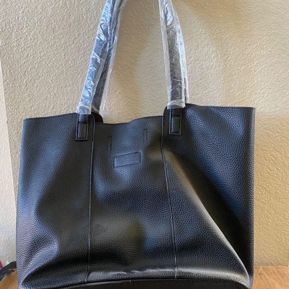 Large purse - Picture 2 of 3